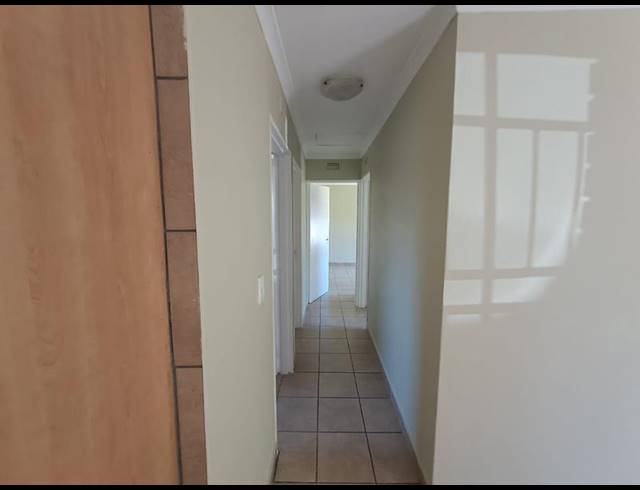 3 BEDROOM HOUSE FOR SALE IN THATCHFIELD